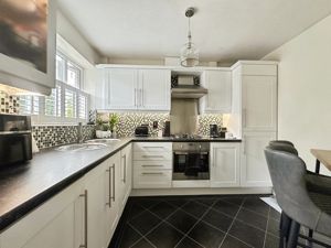 Kitchen- click for photo gallery